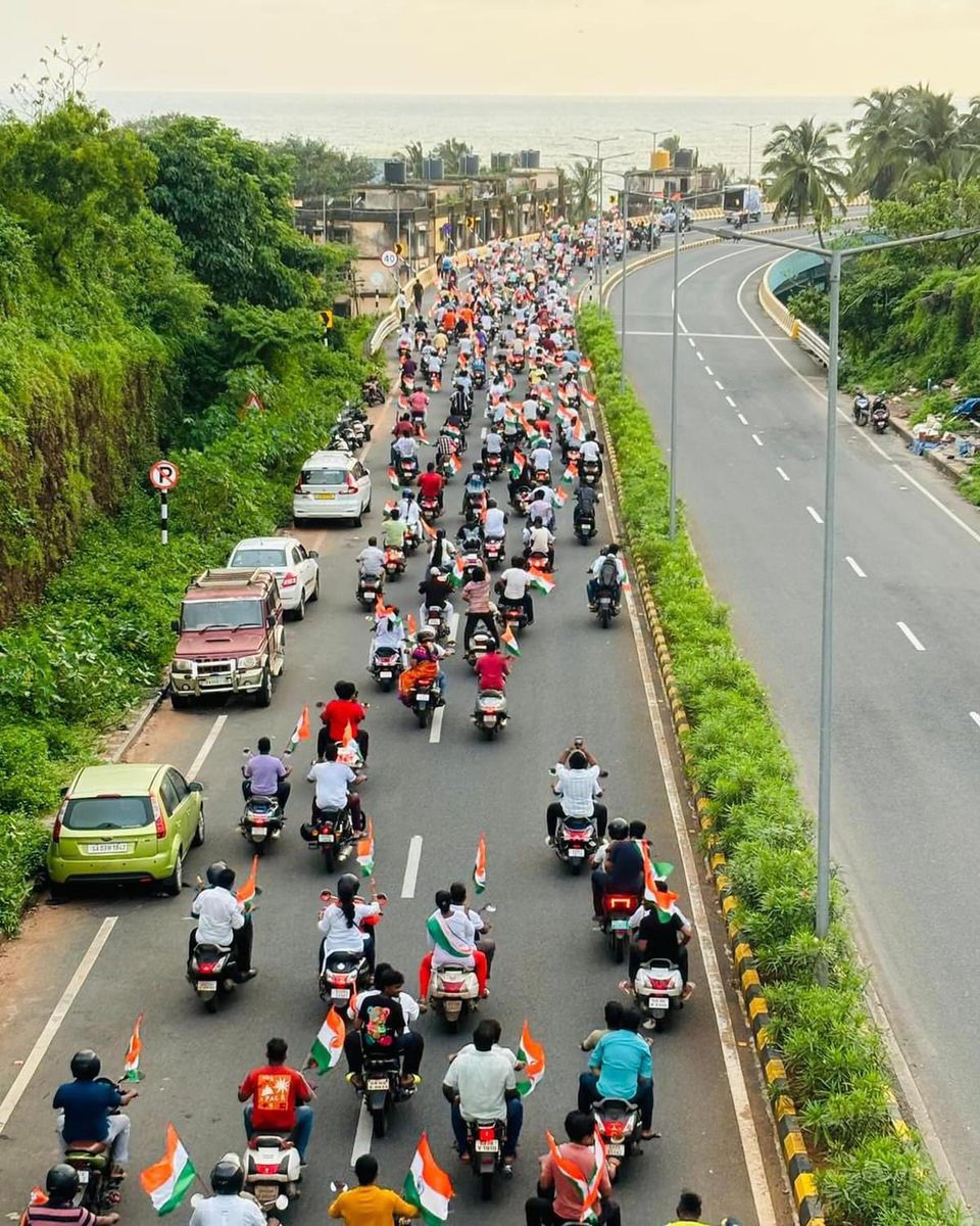 BjpVasco's tweet photo. सुजलाम्, सुफलाम्, मलयज शीतलाम्,
शस्यश्यामलाम्, मातरम्!
वंदे मातरम्! 🇮🇳

In a vibrant display of patriotism, the Vascokars came together for a massive Tiranga Bike Rally, aligning with the #HarGharTiranga Abhiyan. 

The rally saw an overwhelming turnout, with BJP Karyakartas. https://t.co/7kMc8qA1gm