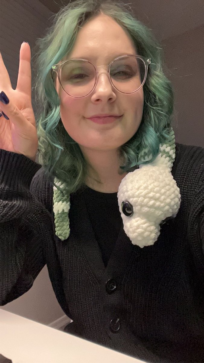 SeranranDes's tweet photo. Recent projects I’ve been working on! 

Moth pattern: Zero Gravity Crochet on IG
Snake pattern: HannerGurumi on Etsy
Bee: Oak and Marlow on IG 
Piplup: free pattern I modified from IG but I can’t find the owner 😭 
Bulbasuar: Crochet By El on IG https://t.co/AXLuYr99je