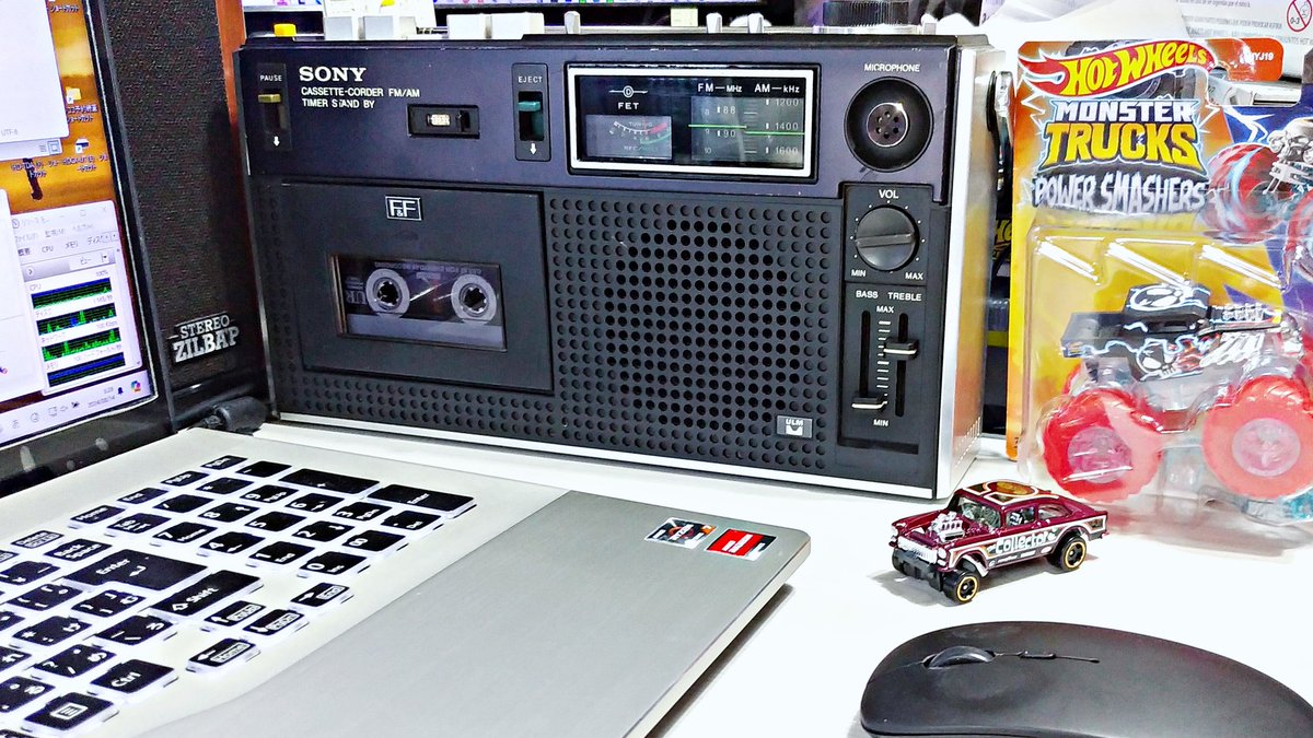 you_kun_jp's tweet photo. FEN FMの録音テープ聴きながら作業中。
#ソニー #SONY #カセットコーダー #CF1900 #プロ1900 #pro1900 #FMAM #カセット #カセットテープ #ヴィンテージ #ラジカセ #プアオーディオ #vintage #radio #cassette #corder #cassettetape #recorder #audio https://t.co/CMNsVjrpEP