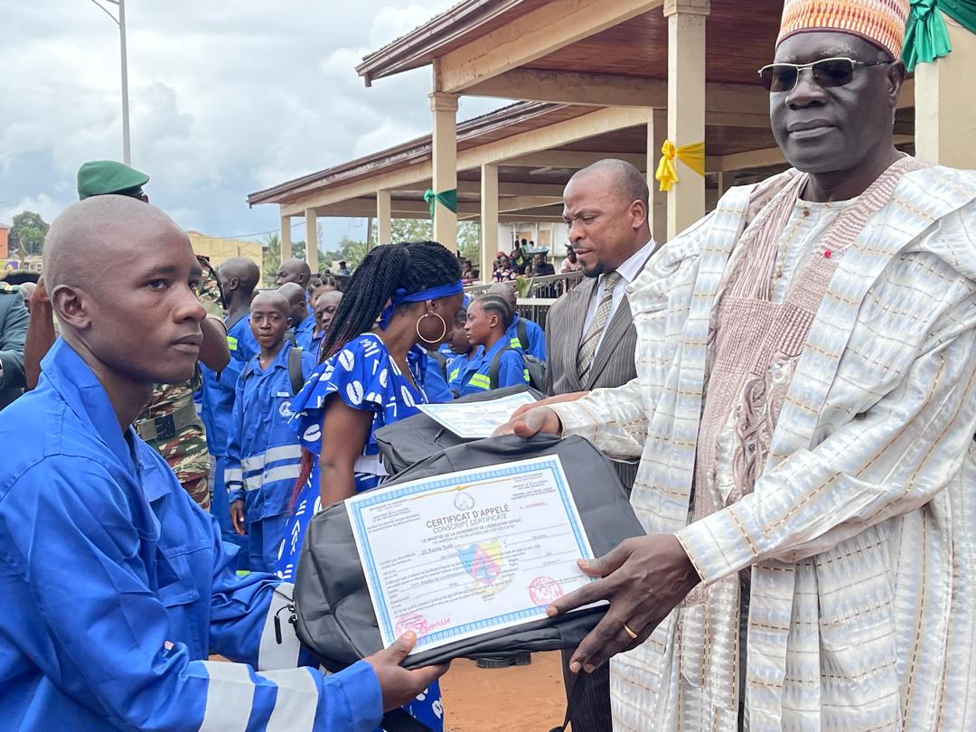 MFoutsou's tweet image. I have just rounded off the training of the 2024 batch of 1,500 Civic Service #Conscripts in Ebolowa. They were all commissioned to spread the message of civic-mindedness in their communities. Special Thanks to the people of #Ebolowa for their warm hospitality!