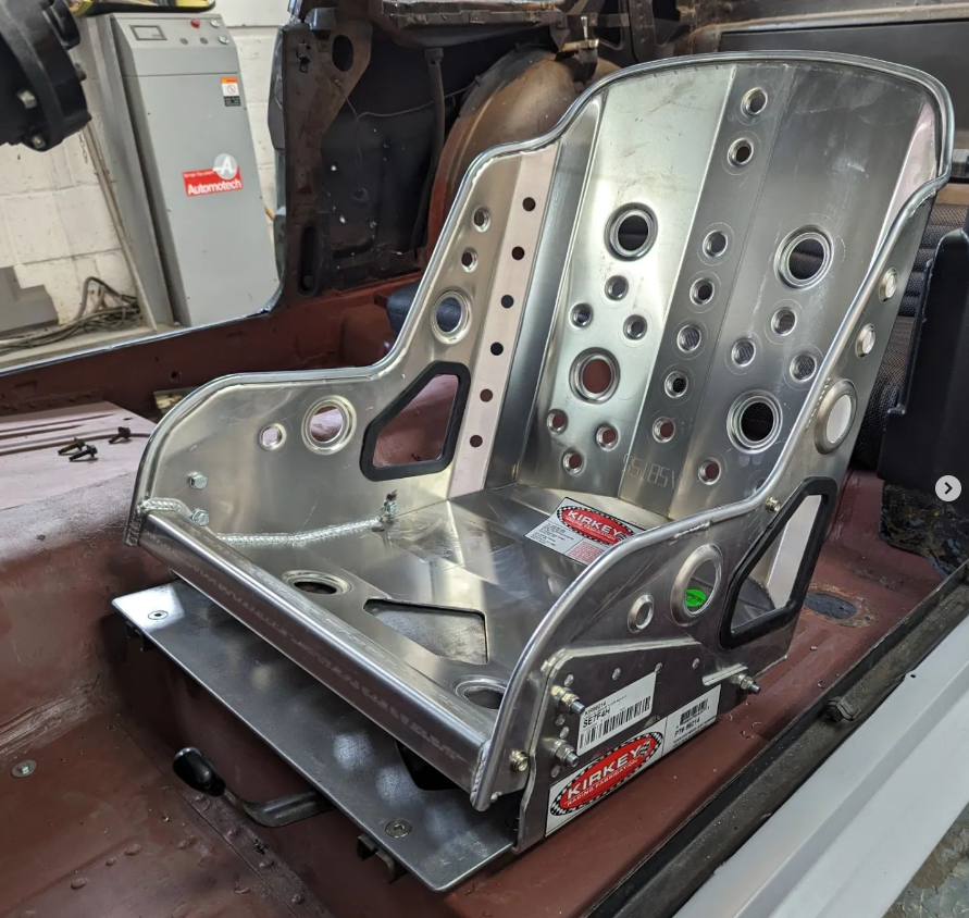 OfficialKirkey's tweet photo. Installing the ultimate racing seat for maximum safety and comfort. 🚗🔧 #KirkeyRacing #RaceCarBuild #CarModification #AutoProjects #Speed
📸 cred: IG @c10_connor https://t.co/baOkgjkAwM