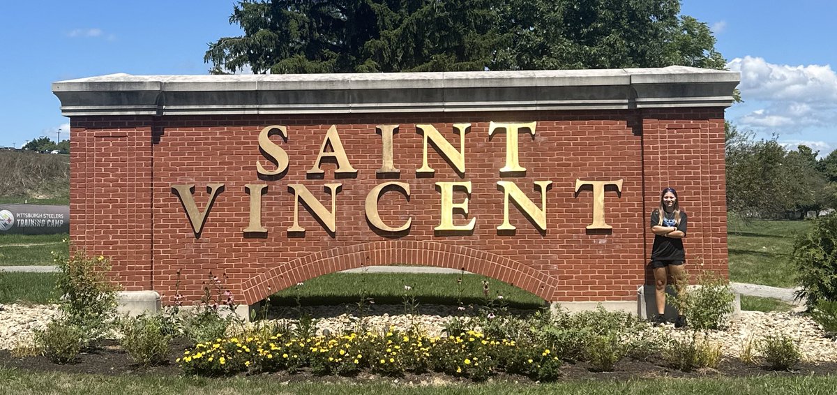 S_Farrell18's tweet photo. Rounding out the trip I got to visit Saint Vincent College in Pennsylvania! It was a joy to talk to Coach Karr as well as Coach Hinerman and learn more about their college! Go Bearcats!!

@MySaintVincent @SVC_Bearcats @SVC_Softball @CoachoMRT @LeAnnBird18 @nsrnow @SATXrecruiting https://t.co/YQBy7vEvit