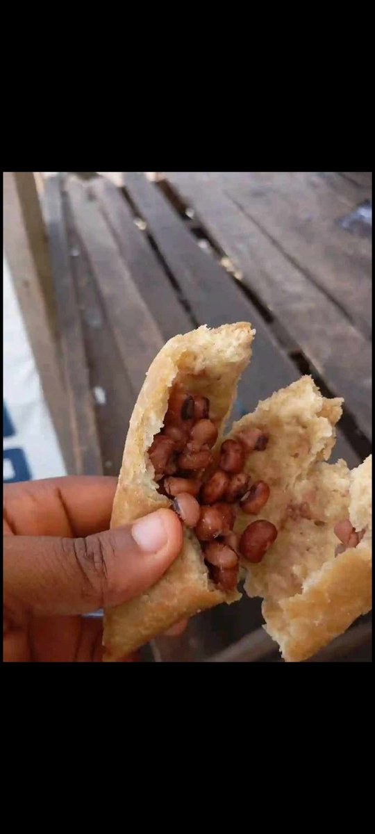 Daa_Chioma's tweet image. What in the name of meat pie is this??😩😩😂