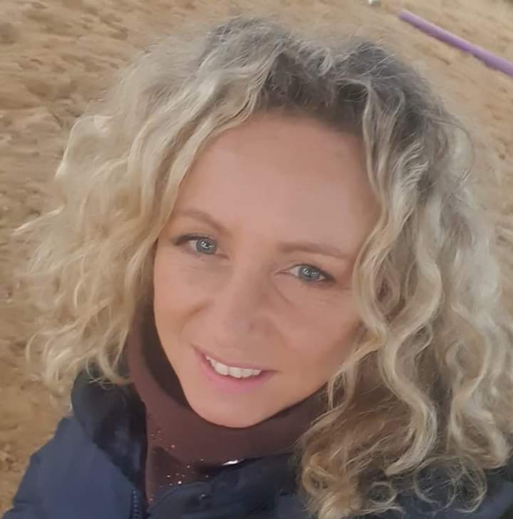 KAFKA_Dev's tweet image. Ex politie-agent Alice Besselink spreekt zich uit tegen georganiseerd kindermisbruik &amp;amp; pedo-netwerken waar (mogelijk) ook ambtenaren bij betrokken zijn! "Journalisten" &amp;amp; justitie proberen haar nu kapot te maken!

Doe een ♥️ &amp;amp; RT om haar een hart onder de riem te steken!