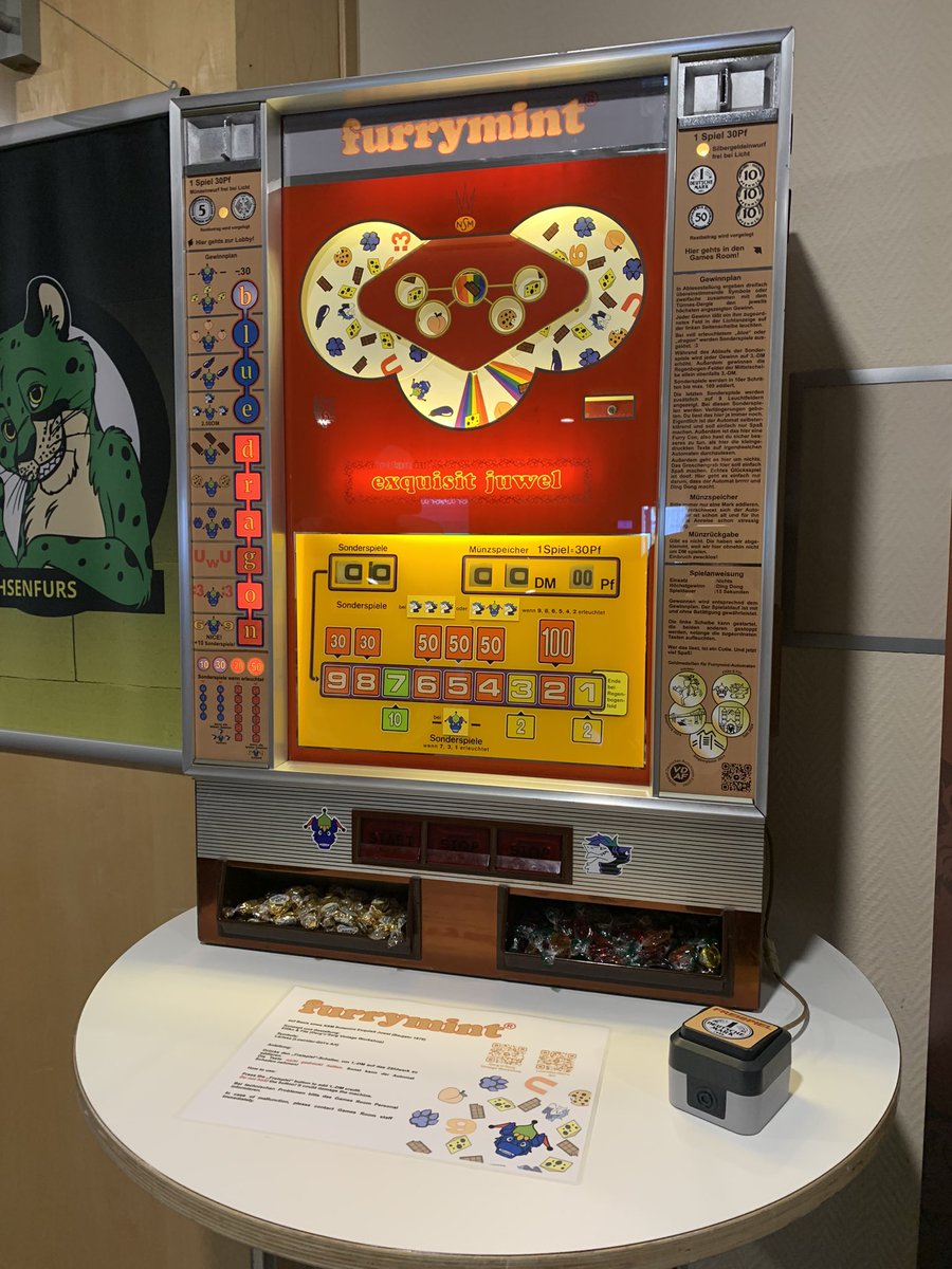 The Furrymint vintage gambling machine at #east12 :3