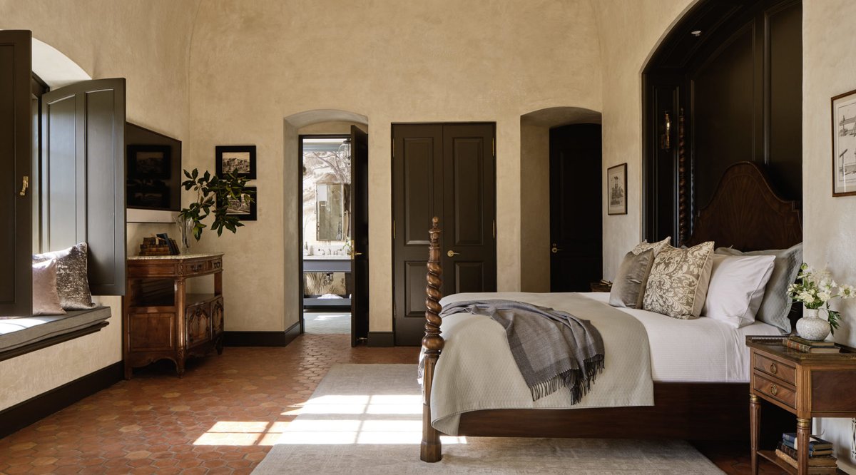 "Jordan Winery has an intimate collection of accommodations...Rooms are located in a beautiful French country chateau-inspired winery with stunning, newly designed interiors." Thanks to <a href="/Forbes/">Forbes</a> for featuring Jordan as a top wine country destination. bit.ly/4dTlV5x