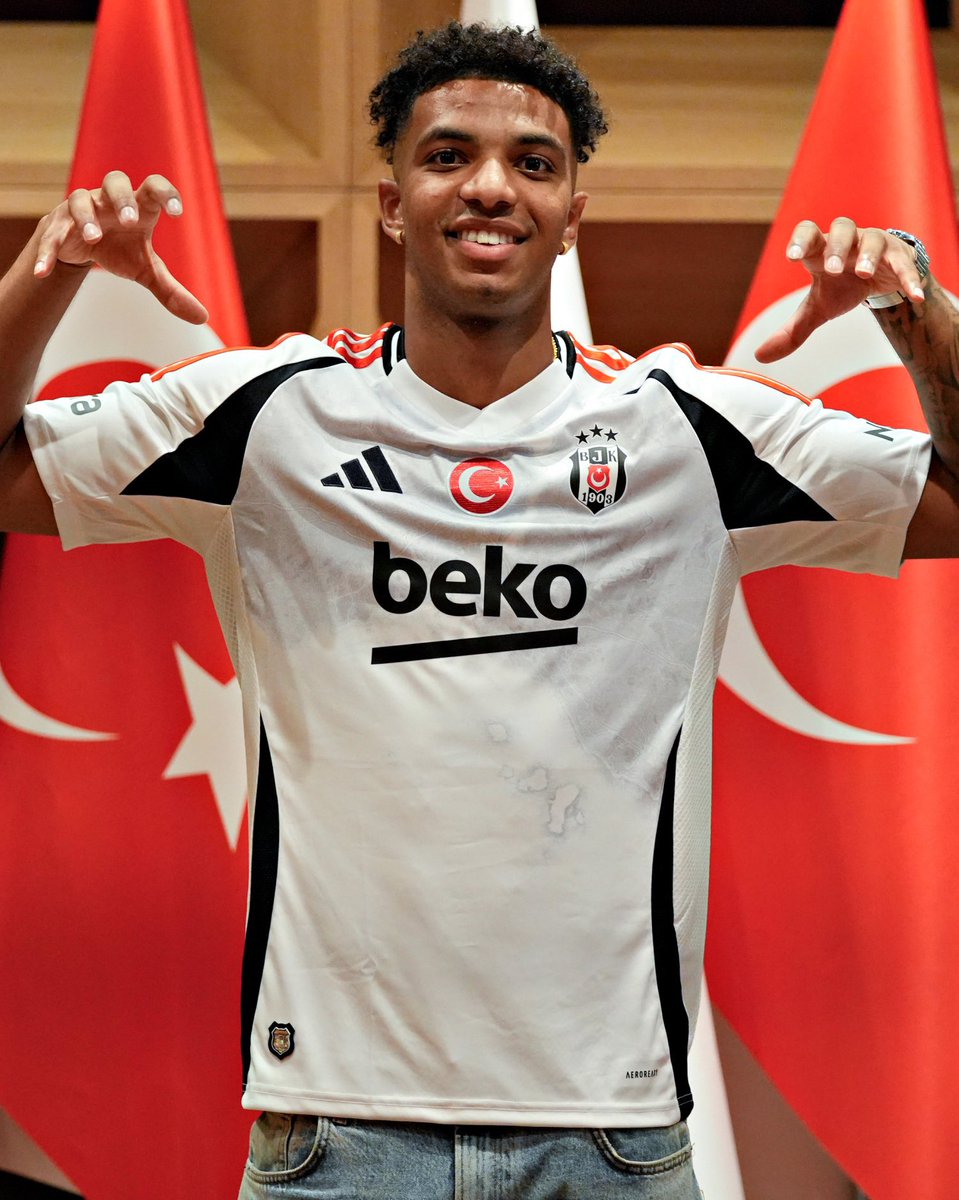 Beşiktaş JK France tweet media