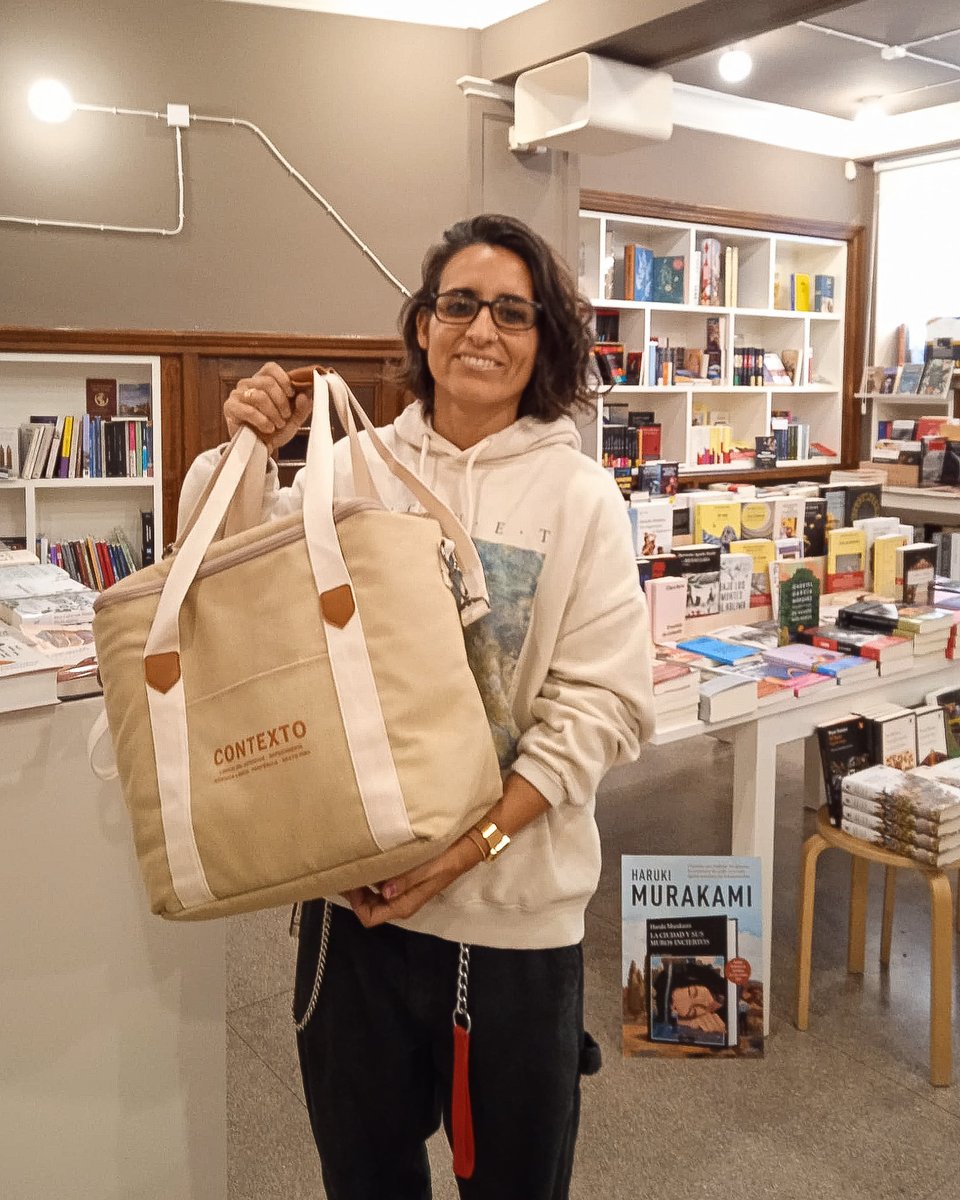 Librería Formatos tweet media