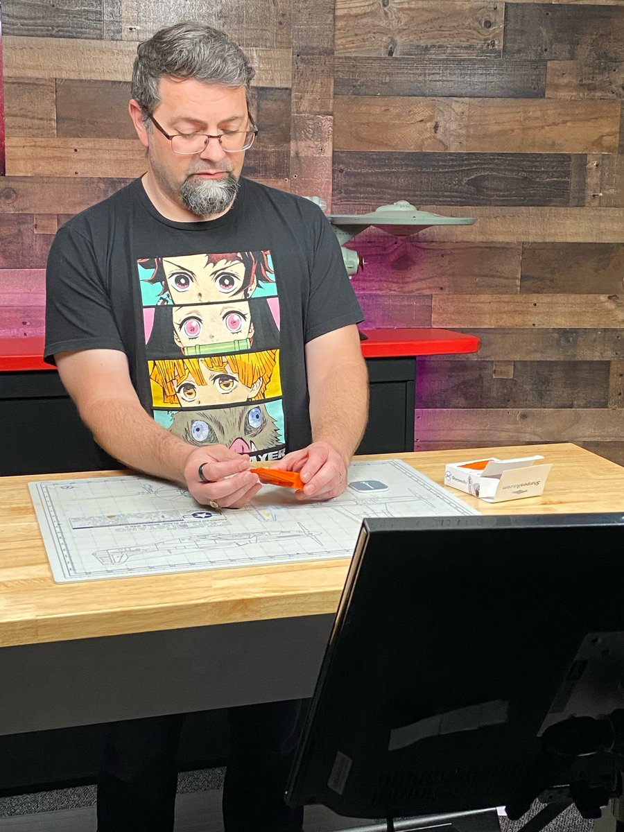 FineScale_mag's tweet photo. Here's a sneak preview of an upcoming FSM Weekly segment! Tim tries a SharpenAir. Do you think it works? Or will he need to buy a new airbrush needle?
#FSM #FineScaleModeler #scalemodeling #modelismo #scalemodels #plasticmodel #Video #FSMWeekly #FineScaleModelerWeekly https://t.co/XHMVvDfbgw