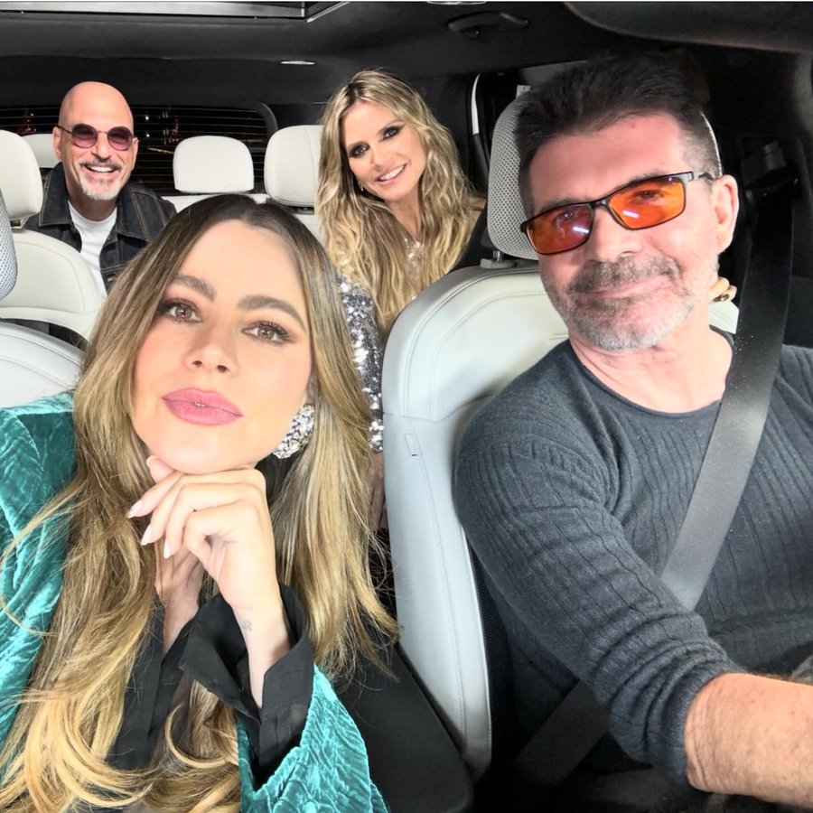 hollywoodaware's tweet photo. on our way to the live shows. 🚙 📷:

@heidiklum @hollywoodaware https://t.co/eg8c6oXRxY