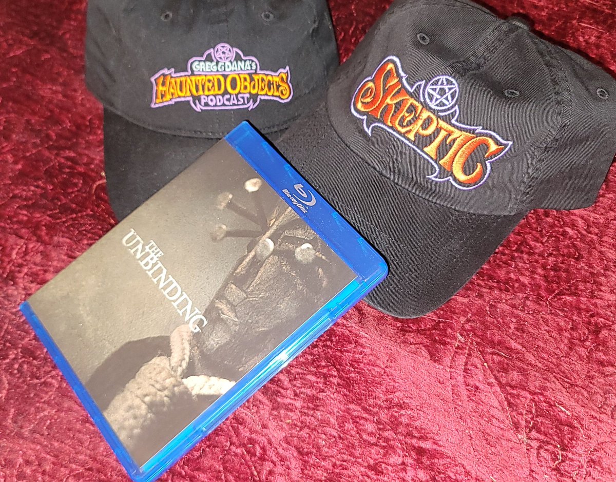 metron2001's tweet photo. Alright, heck yeah. I can now put on my skeptic hat if need be!
And the physical release of #TheUnbinding is wonderful, so many special features. Definitely worth getting!
Proud to support some of my favorite Weirdos when I'm able to. @ObjectsPod @Weird_Dana @nuekerk https://t.co/ktiB0ZVwzX