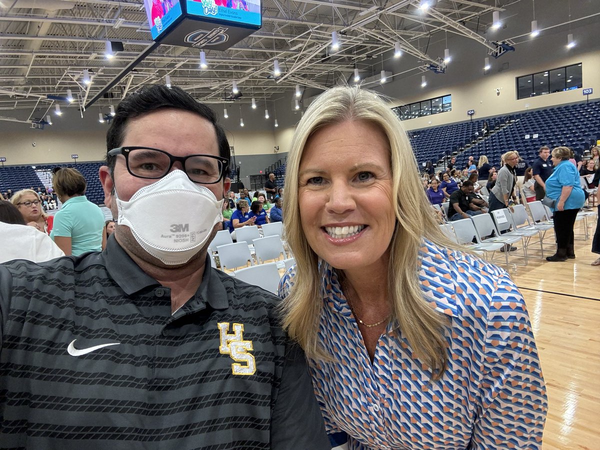 .<a href="/WeAreHSHS/">We Are HSHS</a> is ready for another efficient and effective academic year. Thank you <a href="/AmyCashwell/">Amy Cashwell</a> for an energizing convocation. We are stronger together! <a href="/HSHS_Principal/">Kenneth White Ed.D.</a> 💛🖤💛@HSHS_AsPBland <a href="/KimJones24_7/">Kimberly W. Jones</a> @HSHS_AP_Dunson <a href="/JoAnaMJSmith/">JoAna Smith</a> <a href="/HSHS_Billett/">Dana Billett</a> <a href="/DSACoachHlee_4/">Harry Lee Daniel</a> <a href="/HSHS_SraFasulka/">SraFasulka</a>