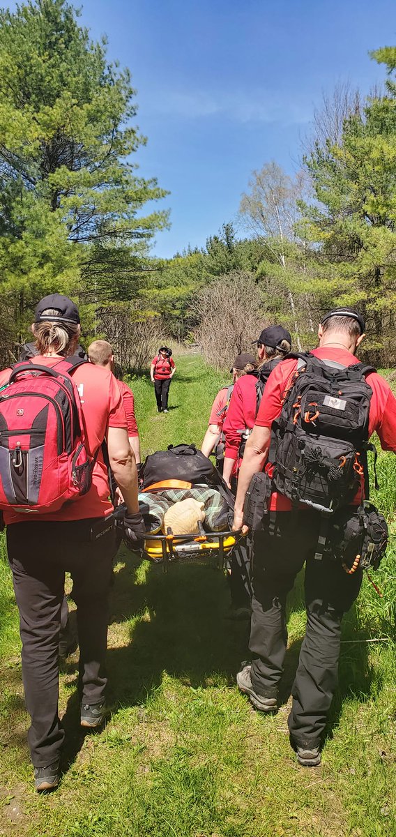 gbvsar's tweet photo. 🚨 Extrication &amp; First Aid Training🚨
We emphasize the importance of continuous training in extrication and first aid. Training like this ensures we’re always equipped to handle the toughest situations. Safety is our top priority! 🦺💪
#GBVSAR #SARVAC #OSARVA  #FirstAid https://t.co/Mdvwf5OdPz