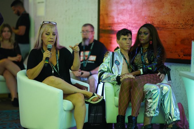 Denzil&rsquo;s AMA at Fetish Con was a hit! 🔥  Check out the highlights from this incredible session!   @FetishCon