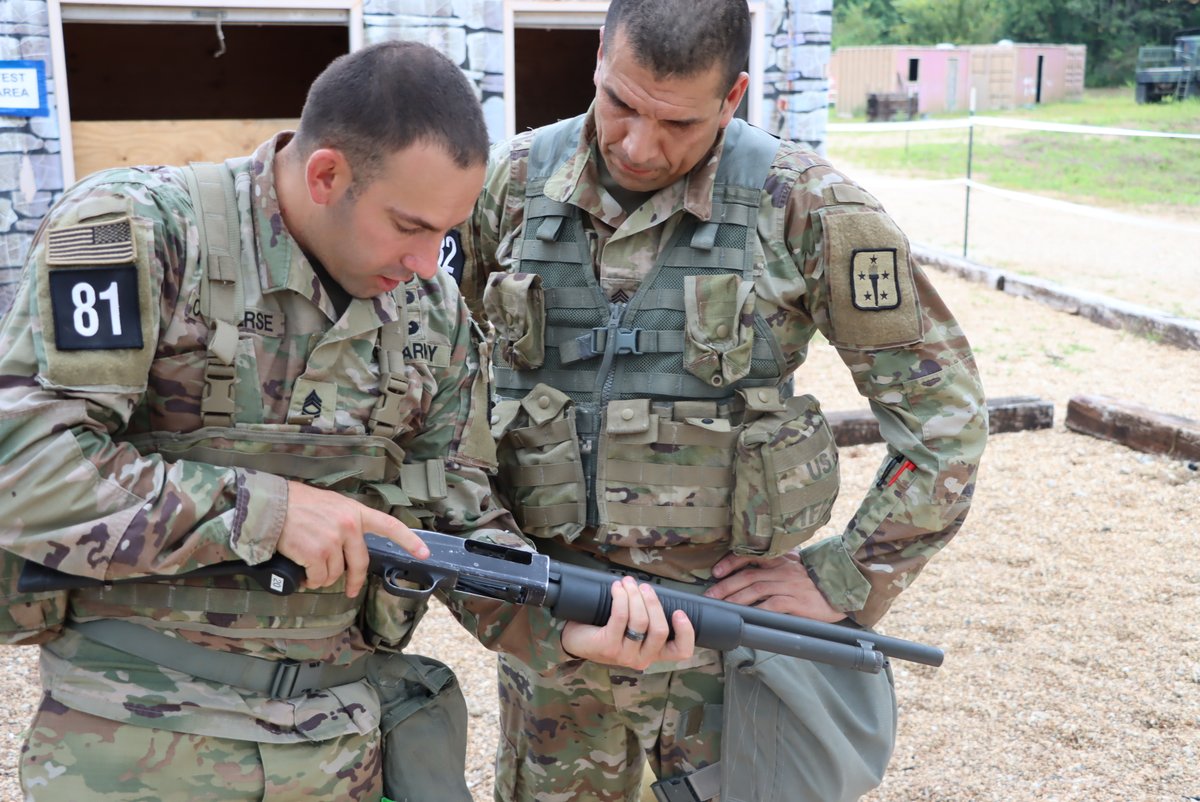 SCoE_CASCOM's tweet image. Check out some of the highlights of Squad CASCOM at the #TRADOCBestSquad Competition!
Eight CoEs are competing this year at Fort Leonard Wood, Missouri to earn the title of TRADOC Best Squad!

#SupportStartsHere #TRADOCBSC2024