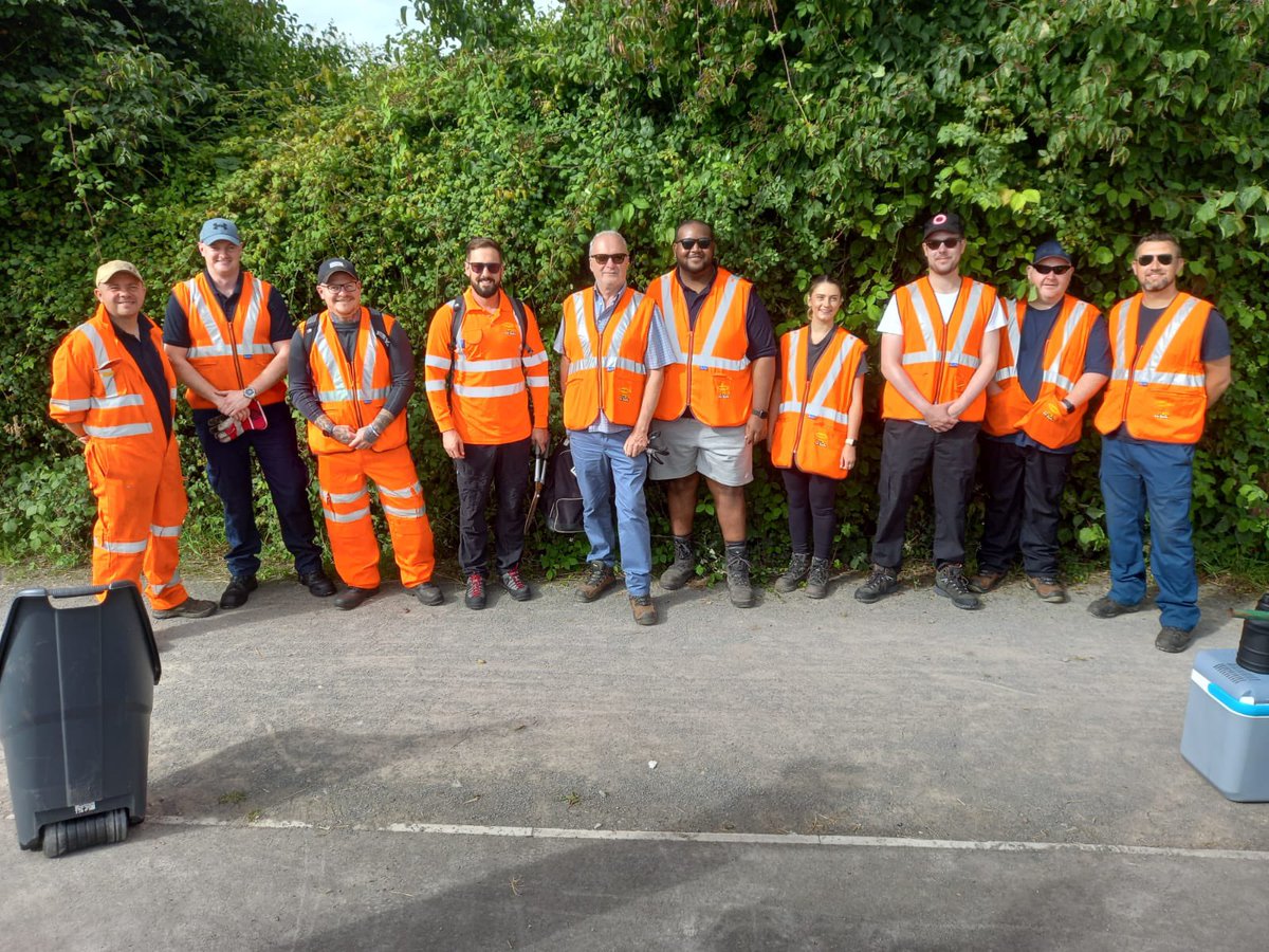 Huge thank you to <a href="/ColasRailUK/">Colas Rail UK</a>  volunteers who helped clear a heavily overgrown section of the 🍓line in Cheddar. A hard day’s work by this amazing group taking time out from their busy day jobs ❤️