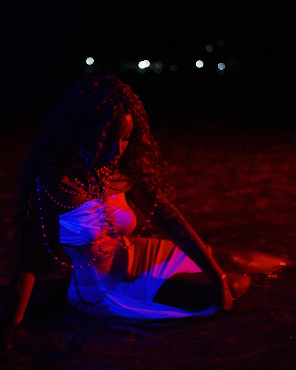 Chlöe Source tweet media