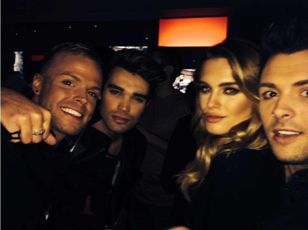 xchloelloyd's tweet image. Olly you were one of life’s truly good people. Full of so much kindness, love &amp;amp; fun. I’ll cherish the memories of us giggling together, singing at the top of our lungs at UJ gigs &amp;amp; double dates with the boys. The love &amp;amp; devotion you &amp;amp; Jaymi have is  timeless &amp;amp; everlasting.🤍☁️