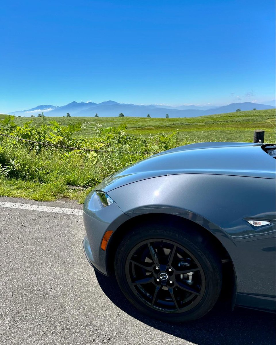 Modesty057's tweet image. あぁビーナス！ ロングドライブに行きたくて 水曜日に初ビーナス。 遠くに富士山見えました。 よし！また来よう！ #ロードスター #ndロードスター #roadster #ndroadster #mazdamx5 #nd5rc #ポリメタ #ポリメタルグレーメタリック #ロードスターのある風景 #ソロツーリング #ビーナスライン #霧ヶ峰
