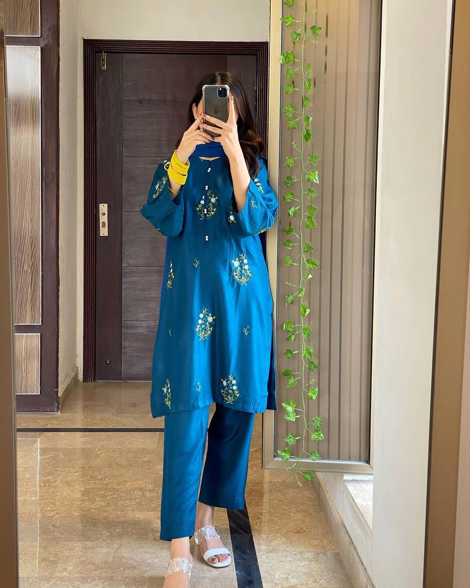 Happy Happy morning 🥳 
.
.
kasay ho ap sub?💐
🌞A very Sweet Good Morning 🌞