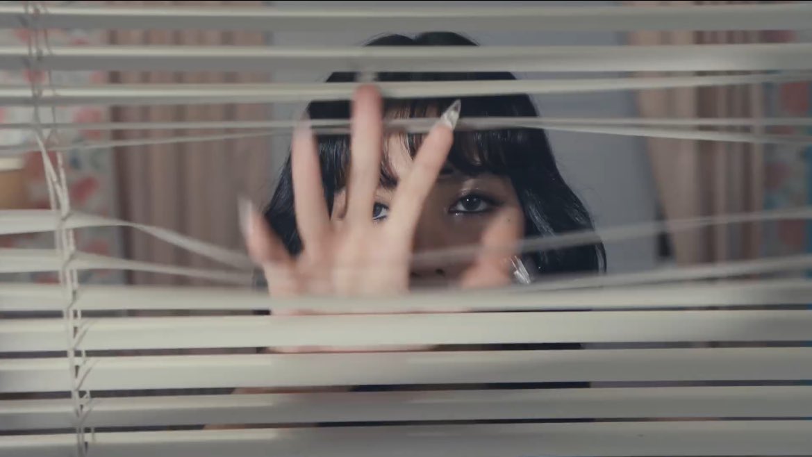 egirlice's tweet photo. LISA WHAT THE FVCKAHDHHAS https://t.co/DNhiqb1rvb
