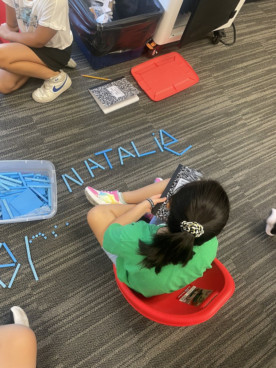 Elizabeth Adams tweet media