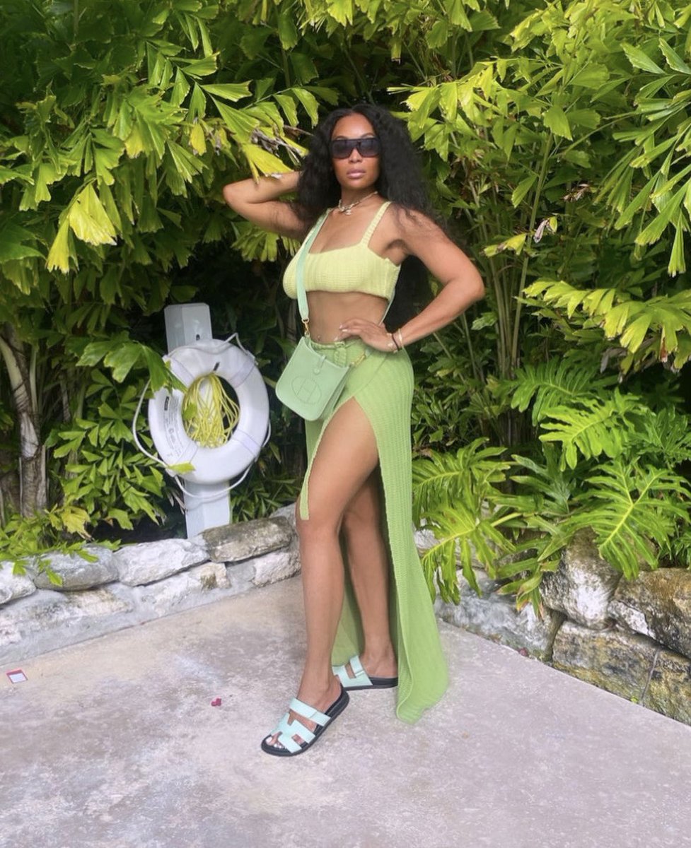 KeeunahJ's tweet image. These views are just as beautiful as me! #LHOD⭐️