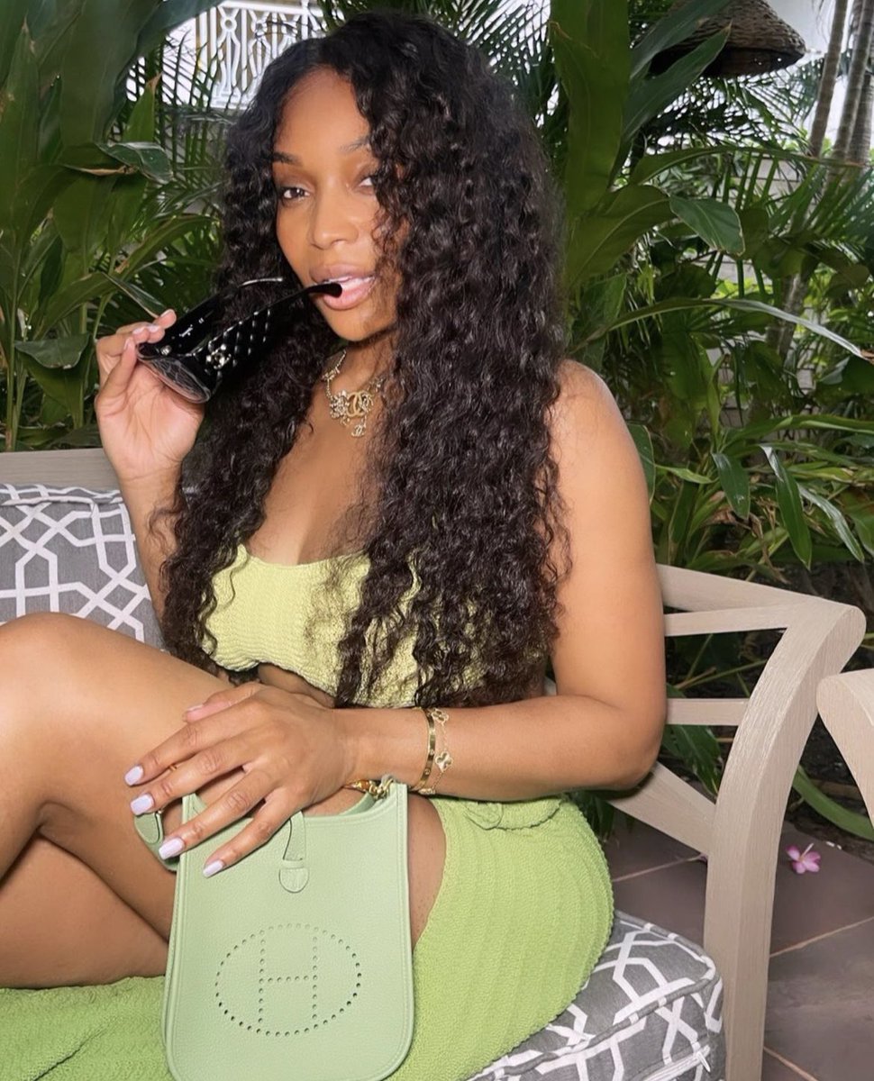 KeeunahJ's tweet image. These views are just as beautiful as me! #LHOD⭐️