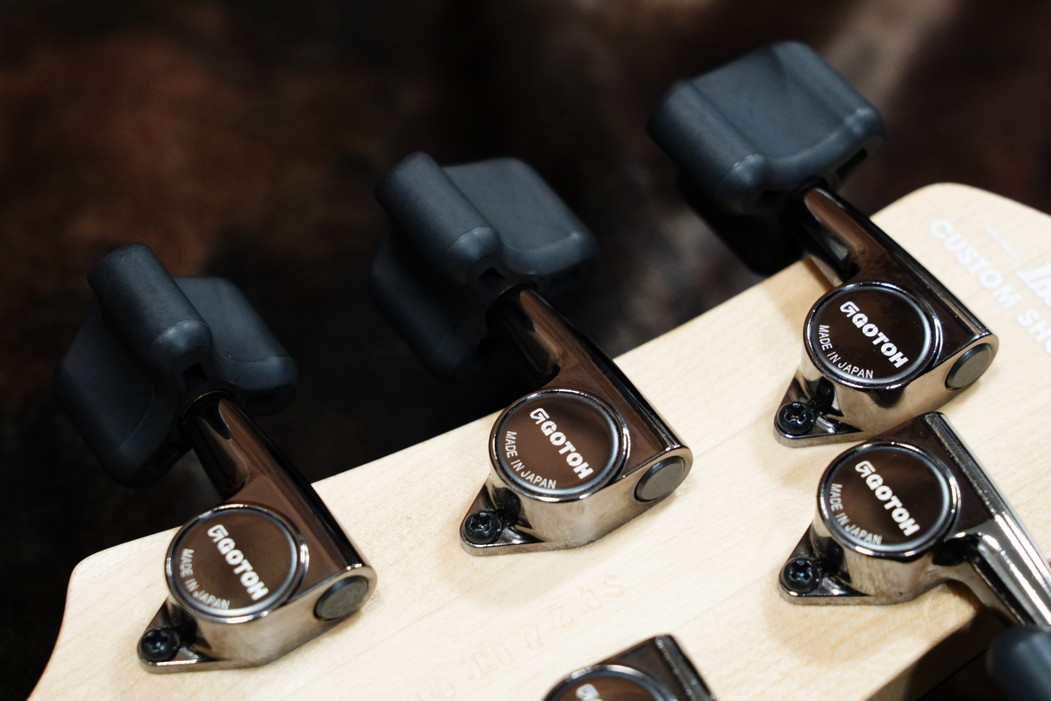 ties__store's tweet photo. Ibanez GWB1005 Gary Willis Signature
フレットレスベースの名手、ゲーリーウィリスさんシグネチャー。
日本品質をお楽しみいただけます!
https://t.co/uw6Q4TjDPn
#tiesstore
#bassguitar
#ibanez
#5stringbass
#GWB1005
#fretlessbass
#GaryWillis
#signature https://t.co/DkNZm12nQX