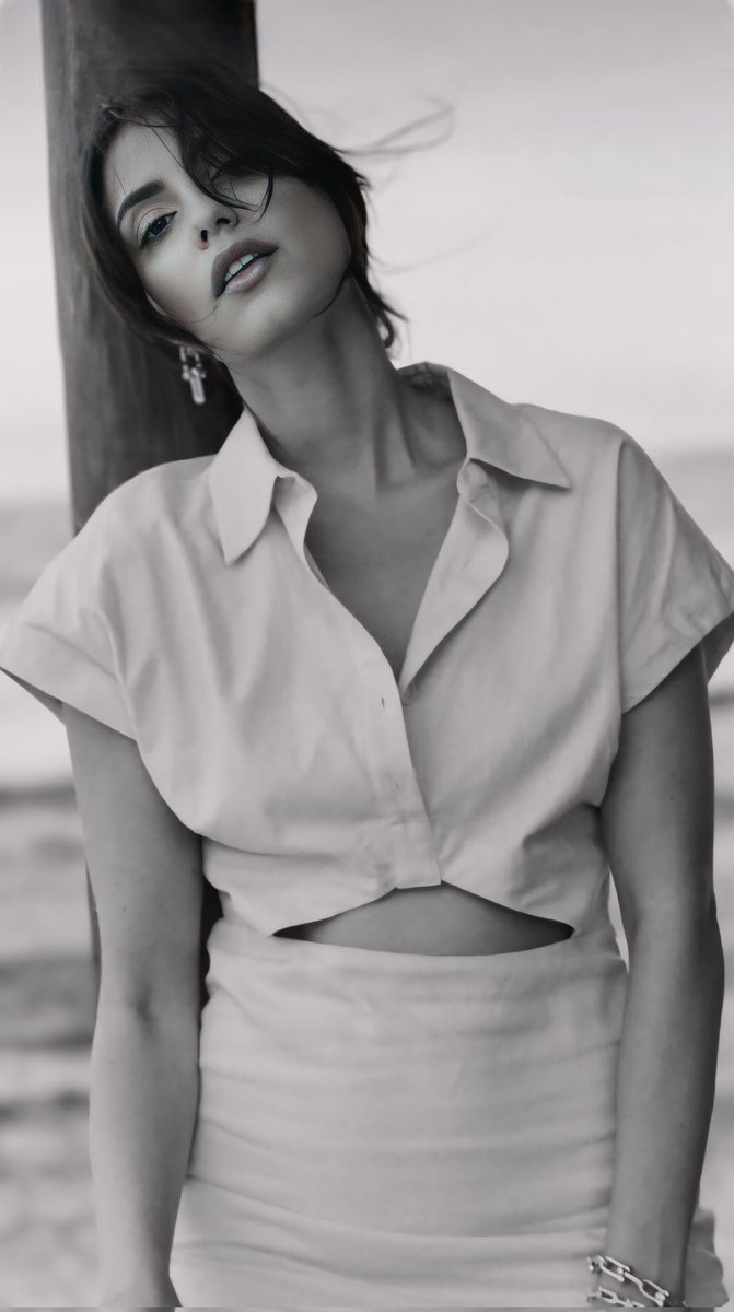 Feliz cumpleaños a este ser de luz! Te mereces todo lo bonito de este mundo...❤️
Te amamos demasiado y agradecemos tu existencia, celebramos tu vida y lo mucho que alegras la nuestra. 

HBD BÁRBARA