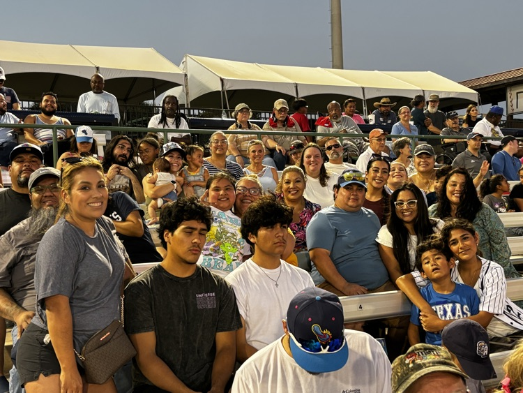 swisd_mce's tweet photo. MCE Team Building at the Missions baseball game ⚾️ #RootEDMCE #GoPublic #SWISDexperience #MCEGoForGold #TeamMCE https://t.co/sDm8aRfeBc