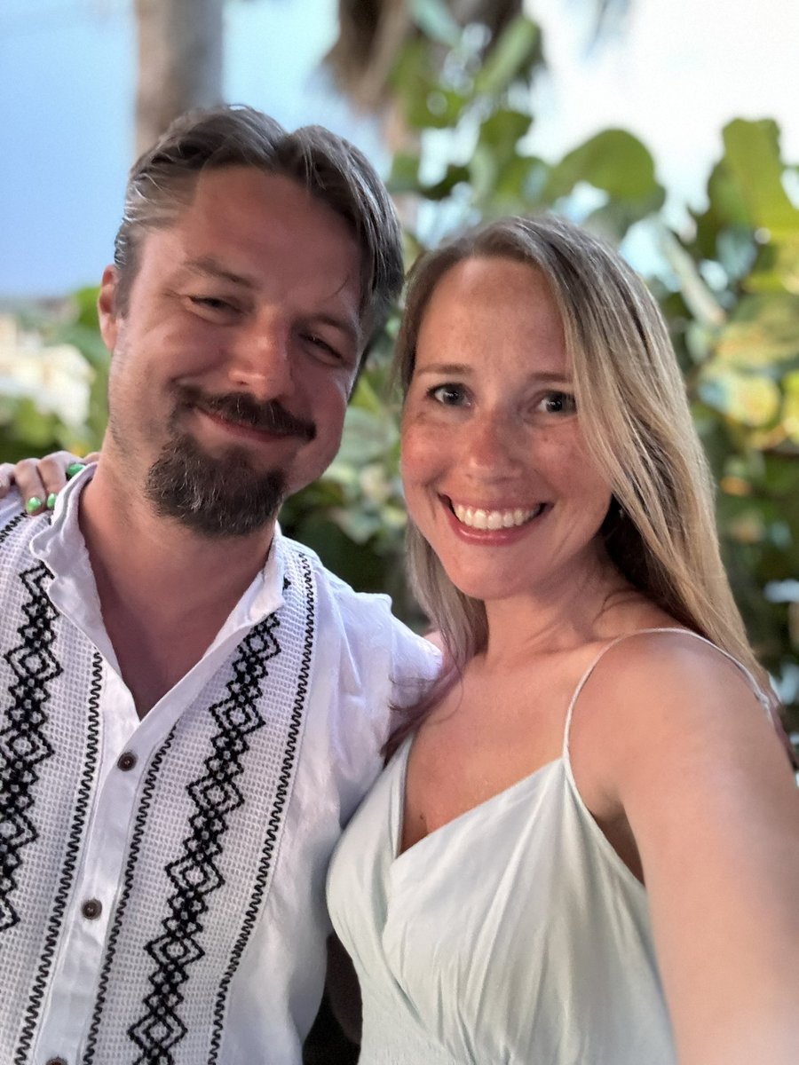 Amanda🐼VanHiel tweet media