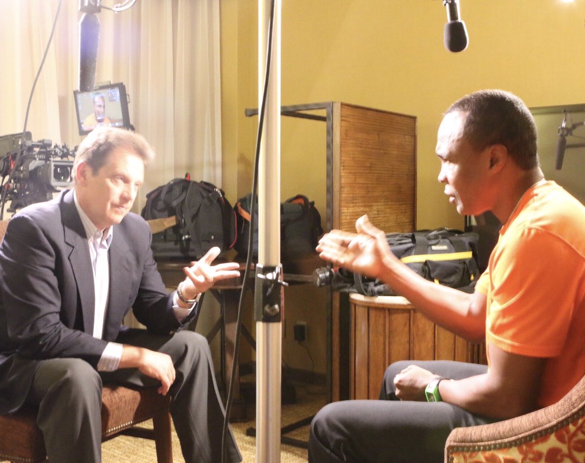 KennyRiceSports's tweet photo. 9 years ago today one of my all time favorite interviews taking place, appropriately, in #Montreal ⁦@SugarRayLeonard⁩ on #OlympicGold #ProCareer #ToughOpponents #Movies #TV  A fascinating man, an amazing life! https://t.co/cSq9Cx4a5d