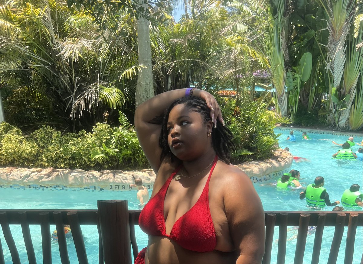 bvbygvr's tweet photo. What’s on your nasty old mind?
#tribute #paypig
#goddes #mistresstrampling #findom
#financialslave #drain #letmebreakyou
#break https://t.co/3gAxeMfkj7