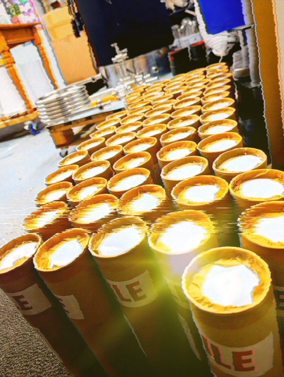 FutureStatebrew's tweet image. These tubes contain 1988 and 1989. Shipping out to our Club Members 💙💜