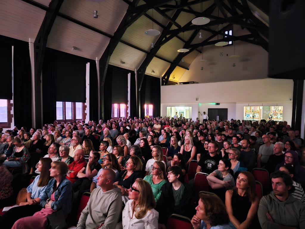 The Florrie tweet media