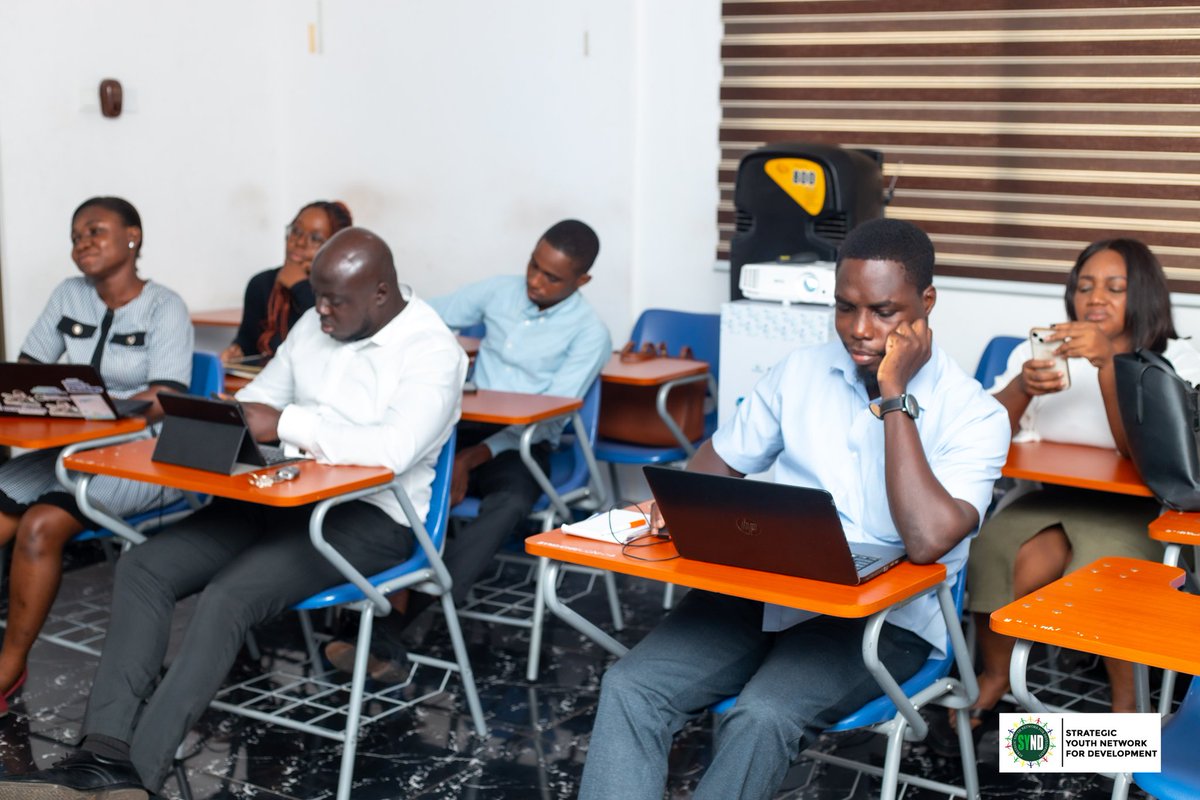 chibeze1's tweet image. The Ghana Energy Transition Consortium [GETC] is a collaborative initiative involving Gower Street grantees commonly working on #EnergyTransition. It's made up of @SYNDGhana, @greenfaithgh, CEDA, Wacam, kasa Ghana &amp;amp; CSPOG.