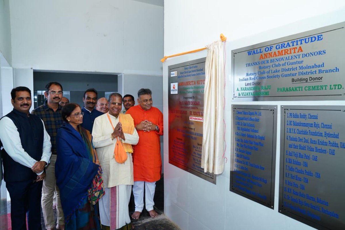 rotaryRCLD's tweet photo. Celebrated the grand inauguration of Annamrita Kitchen in Putturu, Chittoor District, with Rotary Club of Guntur, Rotary Club of Lake District Moinabad, and Indian Red Cross Society Guntur District Branch. Grateful for our esteemed guests who made this event memorable! #Rotary https://t.co/w2sOObTCFj