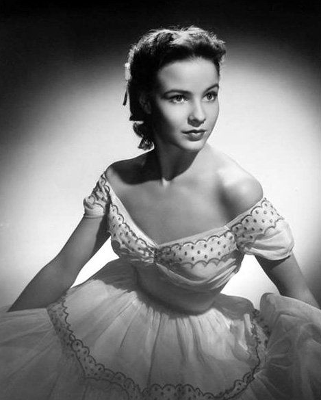WAGongaware's tweet photo. Janice Rule
check her out in "The Ambushers" (1967)
#60sLadies #OldHollywood #MattHelm https://t.co/iEjJYQwrqt