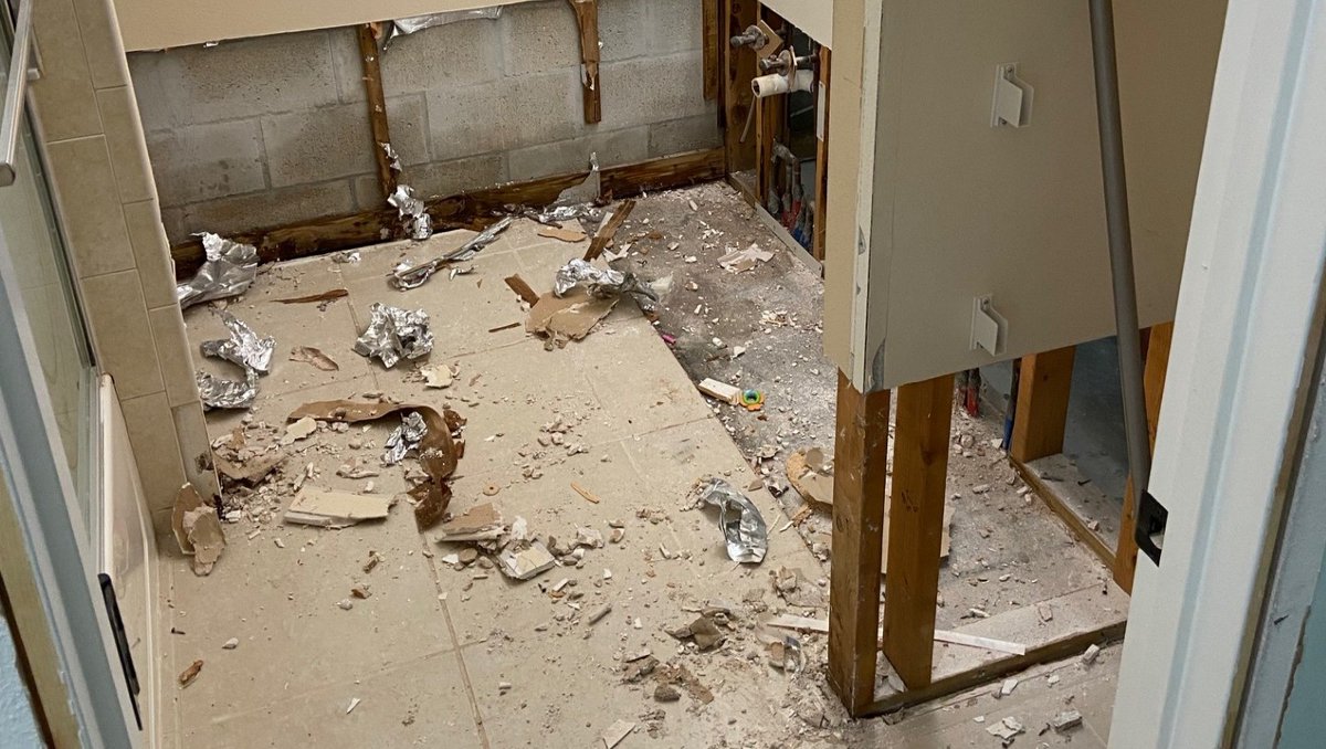 Julie (Olivarri) Braun tweet media