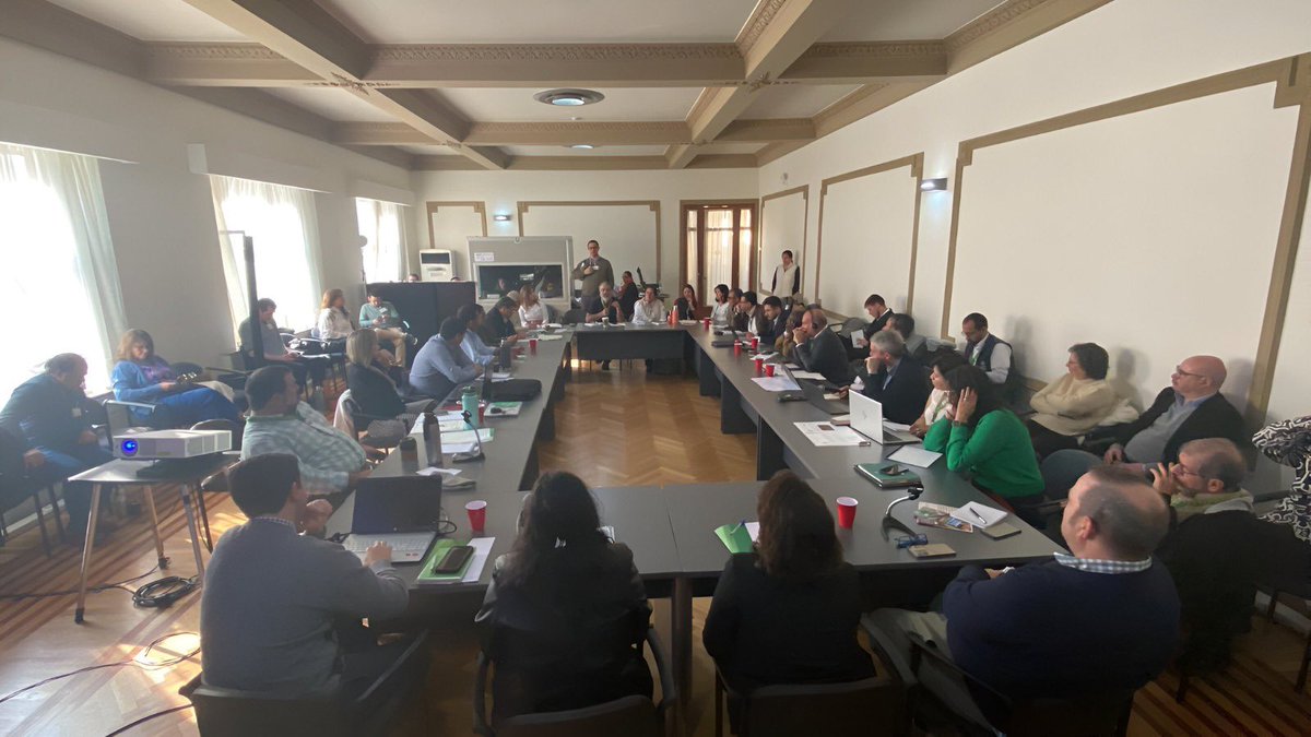 CatastroOEA's tweet photo. La @dgruruguay, miembro #RICRP, y @mef_Uruguay participaron en la 2ª Sesión de Intercambio sobre Acceso a la Tierra en @mercosur, promovida por @FAOAmericas, @Incra_oficial y @ABCgovBr. Anfitriones de la Coordinación Nacional 🇺🇾 para Reunión Especializada de Agricultura Familiar. https://t.co/wF9yHgE58p