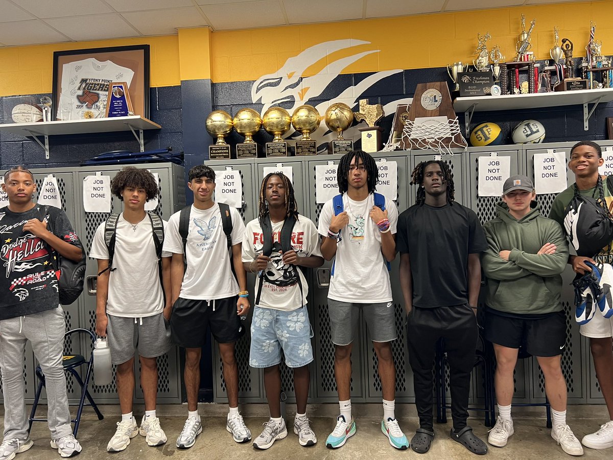 @STPTigerHoops (@stptigerhoops) on Twitter photo Last first day for our marvelous ‘25 class!
May all blessings and opportunities reach these young men!
We thank them for the ‘Legacy’ they will embark on leaving this year!
<a href="/thecourtney_1/">thecourtney_1</a> <a href="/JoshFowlerRRTX/">Joshua Fowler</a>
#SomethingToProve #JND Last first day for our marvelous ‘25 class!
May all blessings and opportunities reach these young men!
We thank them for the ‘Legacy’ they will embark on leaving this year!
<a href="/thecourtney_1/">thecourtney_1</a> <a href="/JoshFowlerRRTX/">Joshua Fowler</a>
#SomethingToProve #JND