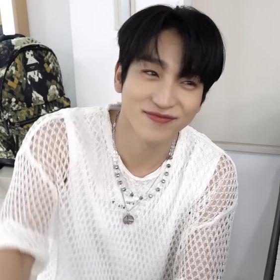 missing this pretty face ....... :(