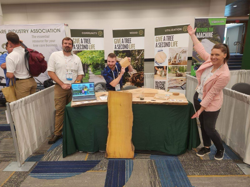 NEW PROGRAM! SouthernForests.org/urban-wood
SGSF is excited to be at #ISAATL2024! Our new Southern Community Wood Utilization Group is expanding our ability to reuse otherwise wasted wood resources and maximize the benefits of every tree. #ISA100 #ISACentennial <a href="/ISArboriculture/">ISA Arboriculture</a>