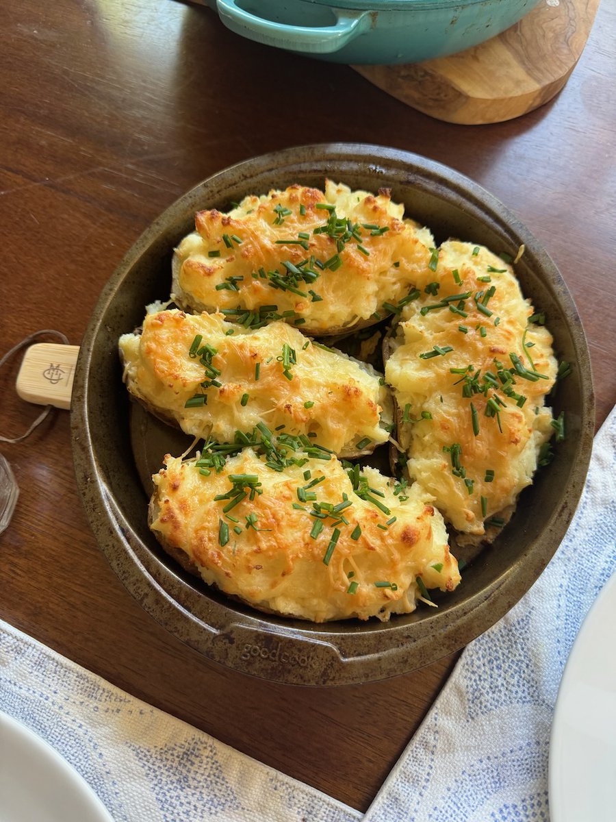 jeff4colorado's tweet photo. Sorry Idaho, but after some serious taste testing at home, we've confirmed it—the world's best potatoes come from the San Luis Valley right here in #CO03! 📷📷 #HurdFamilyLabs #ColoradoGrown https://t.co/iqQ9gLoyPm