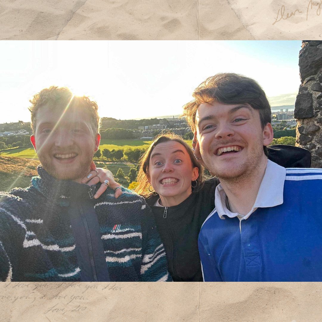 Now on to 'Singing Sands' at <a href="/ZOOvenues/">ZOO</a> Playground 3 at 13:25., which got ⭐⭐⭐⭐ from The Scotsman last year. We've sold out our first two shows as well as a few later in the run so don't miss out and book your tickets.

tickets.edfringe.com/whats-on/singi…