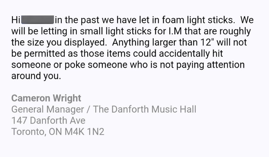 jgkyun's tweet photo. mbbs going to the toronto show!!
we have emailed the manager & they said lightsticks are allowed into the venue‼️
everybody say thank you to @Candy61801 ♡
#IM_OffTheBeat_IN_TORONTO
#OffTheBeatToronto https://t.co/87gXIgaQZz