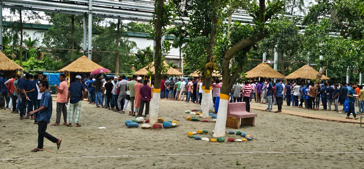 envoytextiles's tweet photo. Envoy Textiles Limited recently hosted a delightful day of leisure for its dedicated employees at its factory premises in Mymensingh. This featured an array of  Bangladeshi street foods, including Fuchka,Jilapi, Chotpoti etc, allowing attendees to indulge in beloved local flavors https://t.co/0KAVJ4FMzi