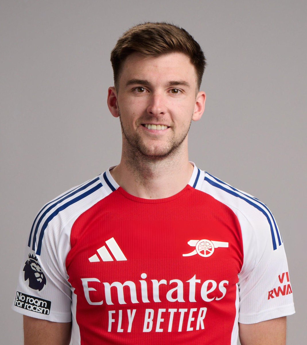 zzakum's tweet photo. I will always support Tierney because of his love and how he play for the badge @Arsenal https://t.co/NBrp3Rue9o