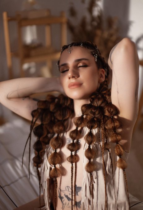 Vote fore me and get rewarded!  August 14th, 3:00 PM EST to 11:00 PM EST $10 - 1 vid $25 - 3 vids $50<a href="/tag/tattoomodel"class="tags"><span>#tattoomodel</span></a><a href="/tag/bootyqueens"class="tags"><span>#bootyqueens</span></a><a href="/tag/streamergirl"class="tags"><span>#streamergirl</span></a>